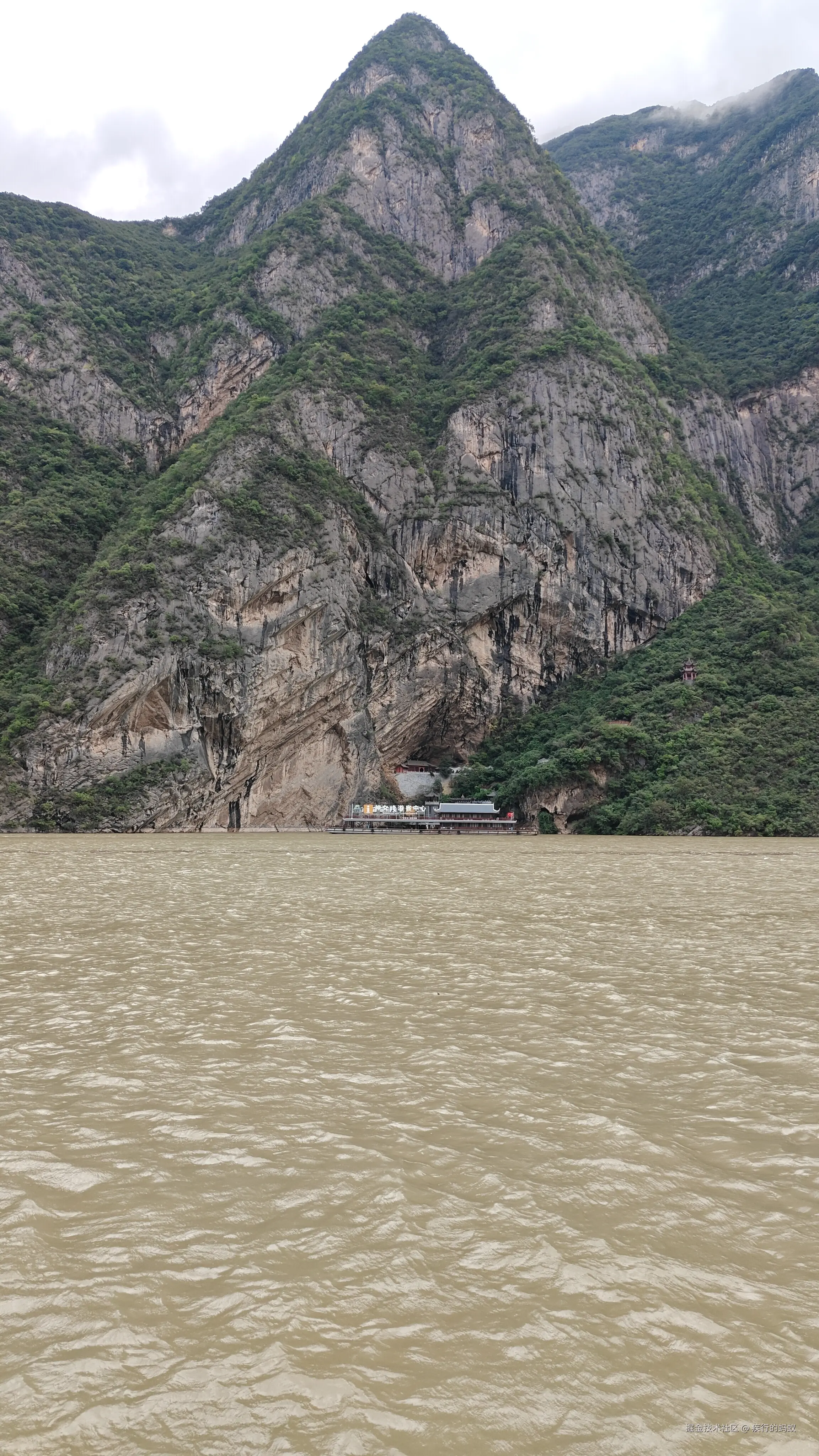 疾行的蚂蚁于2025-10-22 11:38发布的图片