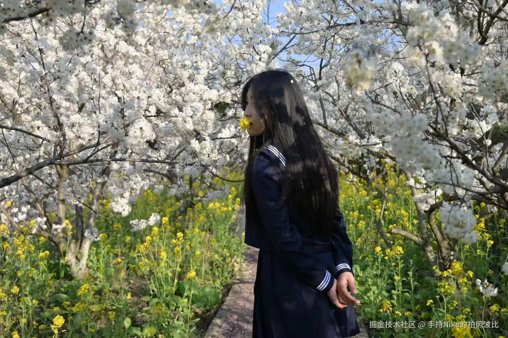 手持Nike的拍照波比于2025-03-03 09:42发布的图片