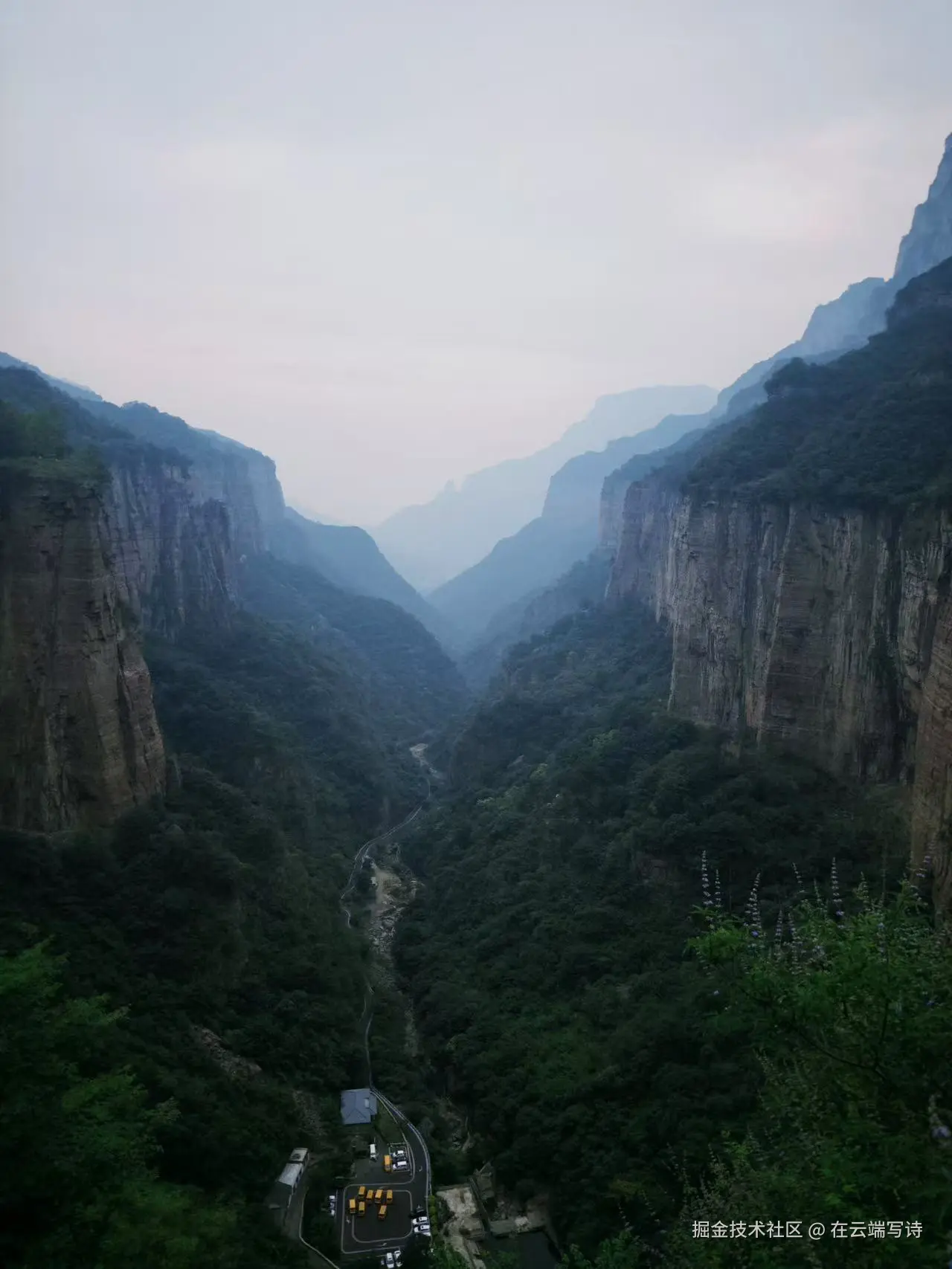 在云端写诗于2025-06-26 08:24发布的图片