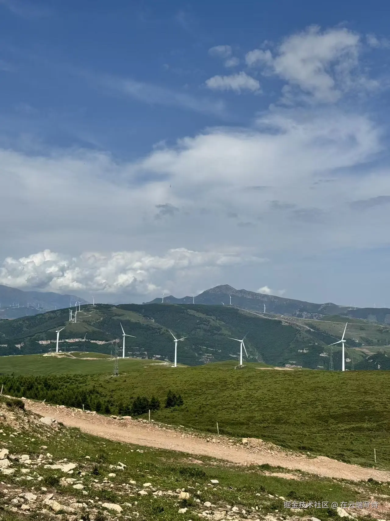 在云端写诗于2026-07-24 08:50发布的图片