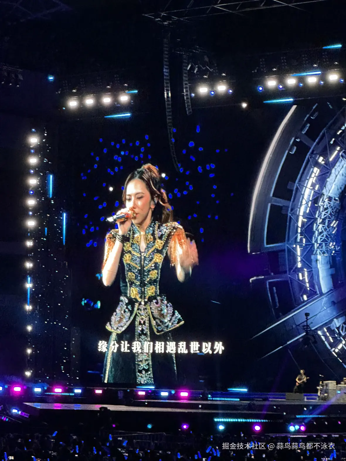 蒜鸟蒜鸟都不泳衣于2025-09-22 01:18发布的图片