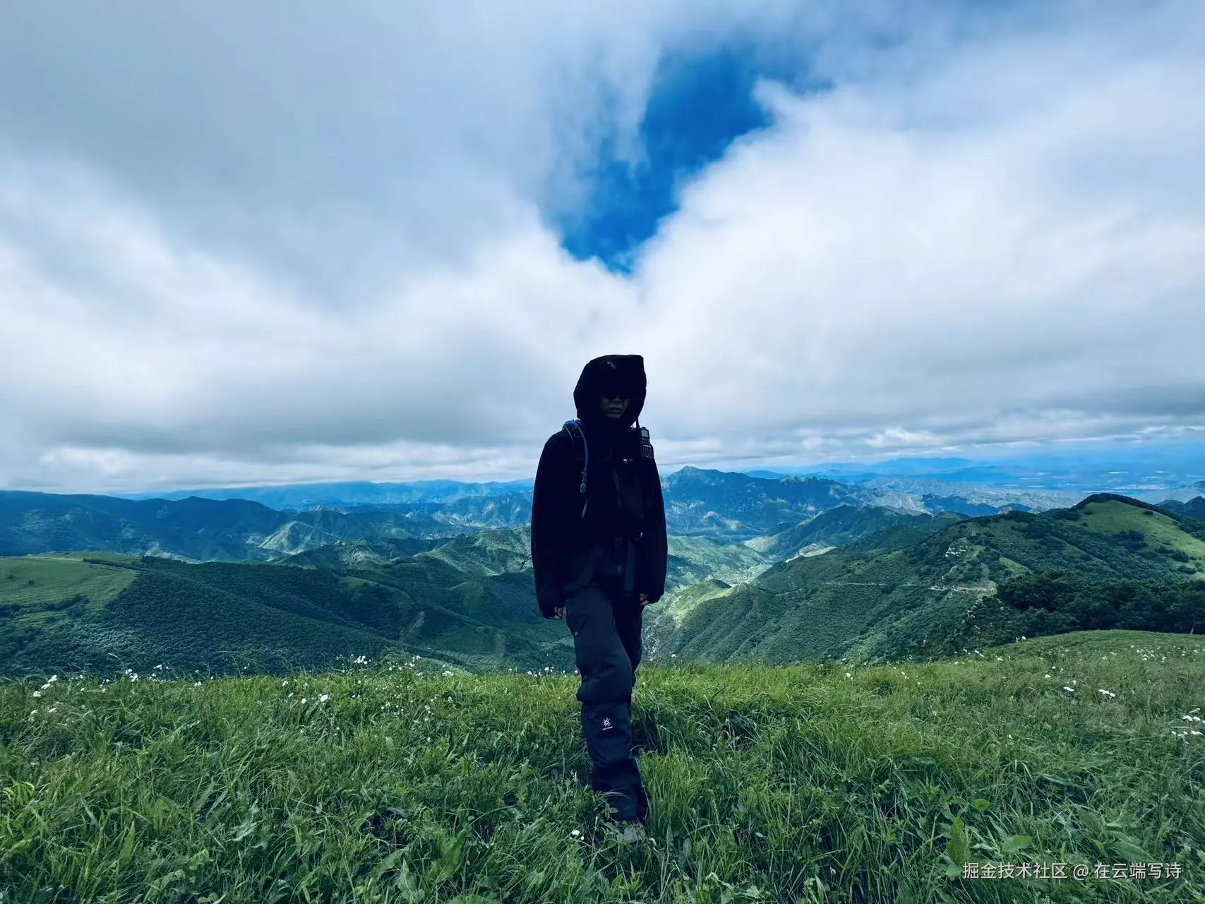 在云端写诗于2025-07-07 10:21发布的图片