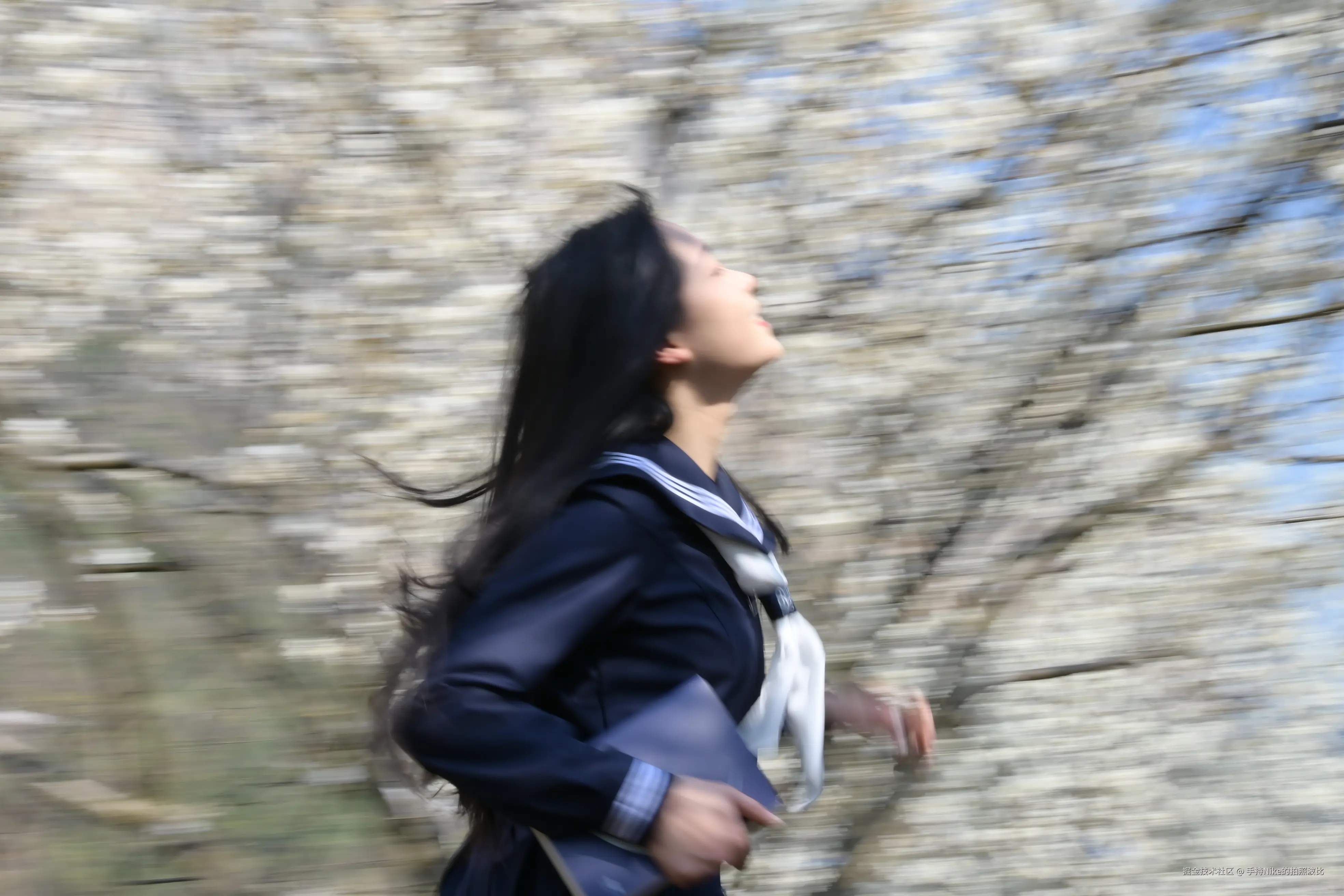 手持Nike的拍照波比于2025-03-03 09:42发布的图片