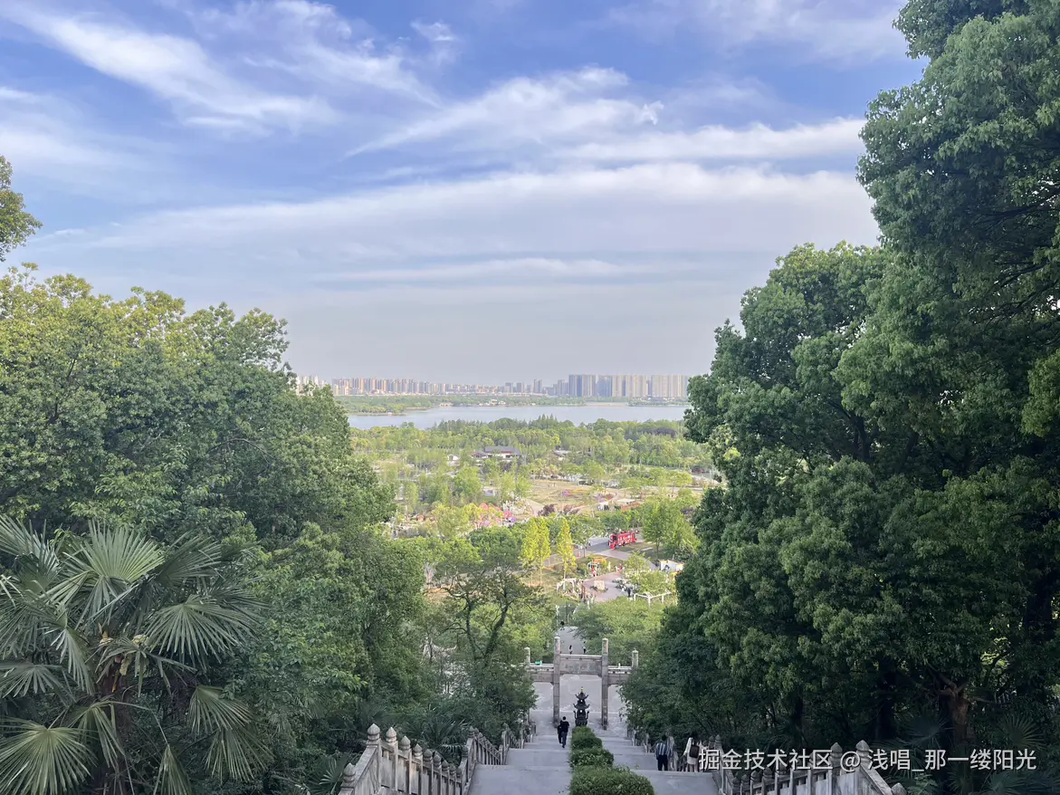 浅唱_那一缕阳光于2025-04-22 09:53发布的图片