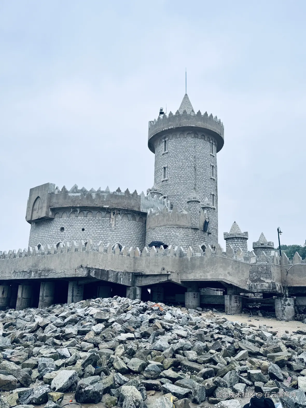 在云端写诗于2025-06-03 17:35发布的图片