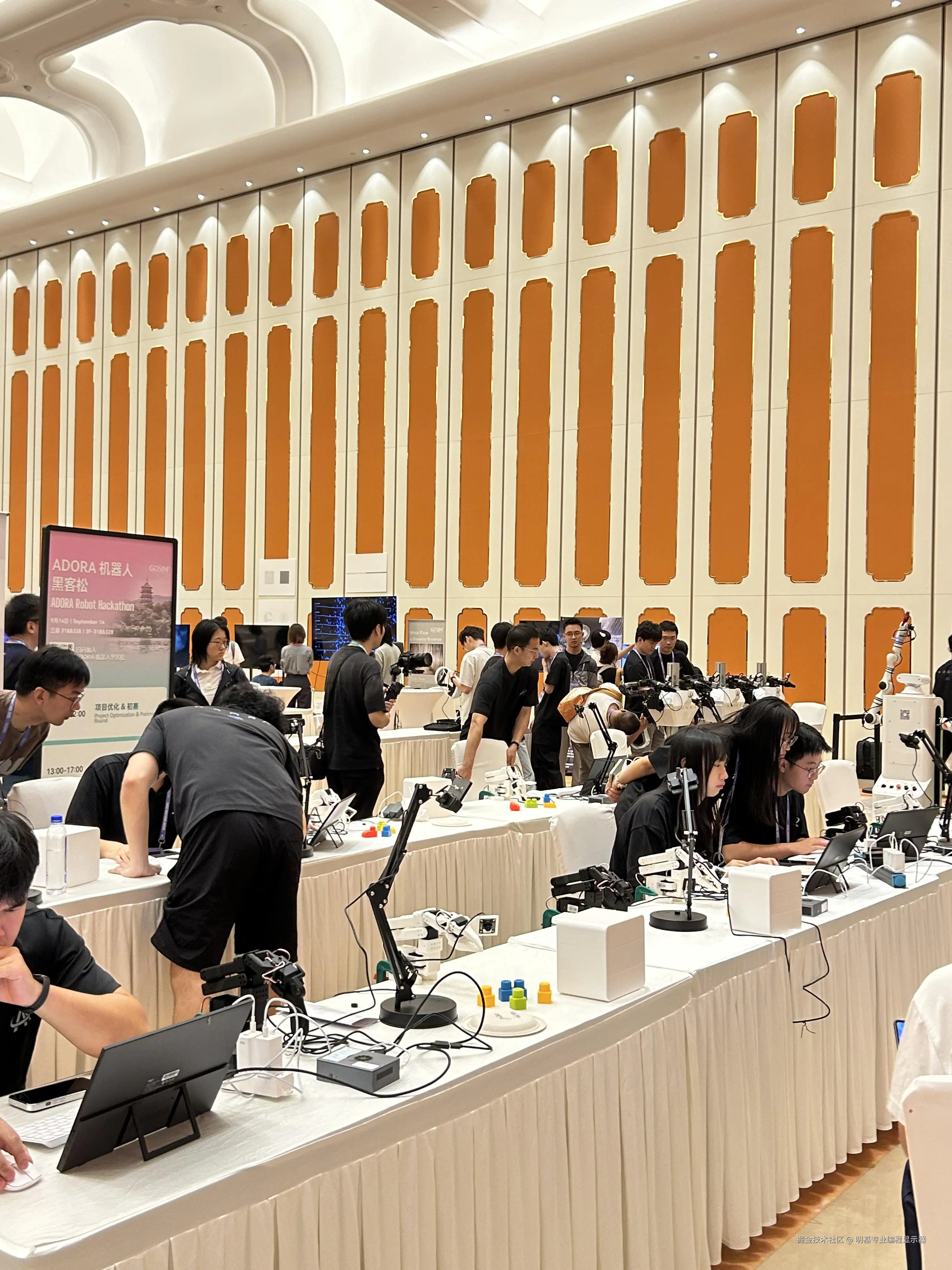 明基专业编程显示器于2025-09-14 13:54发布的图片