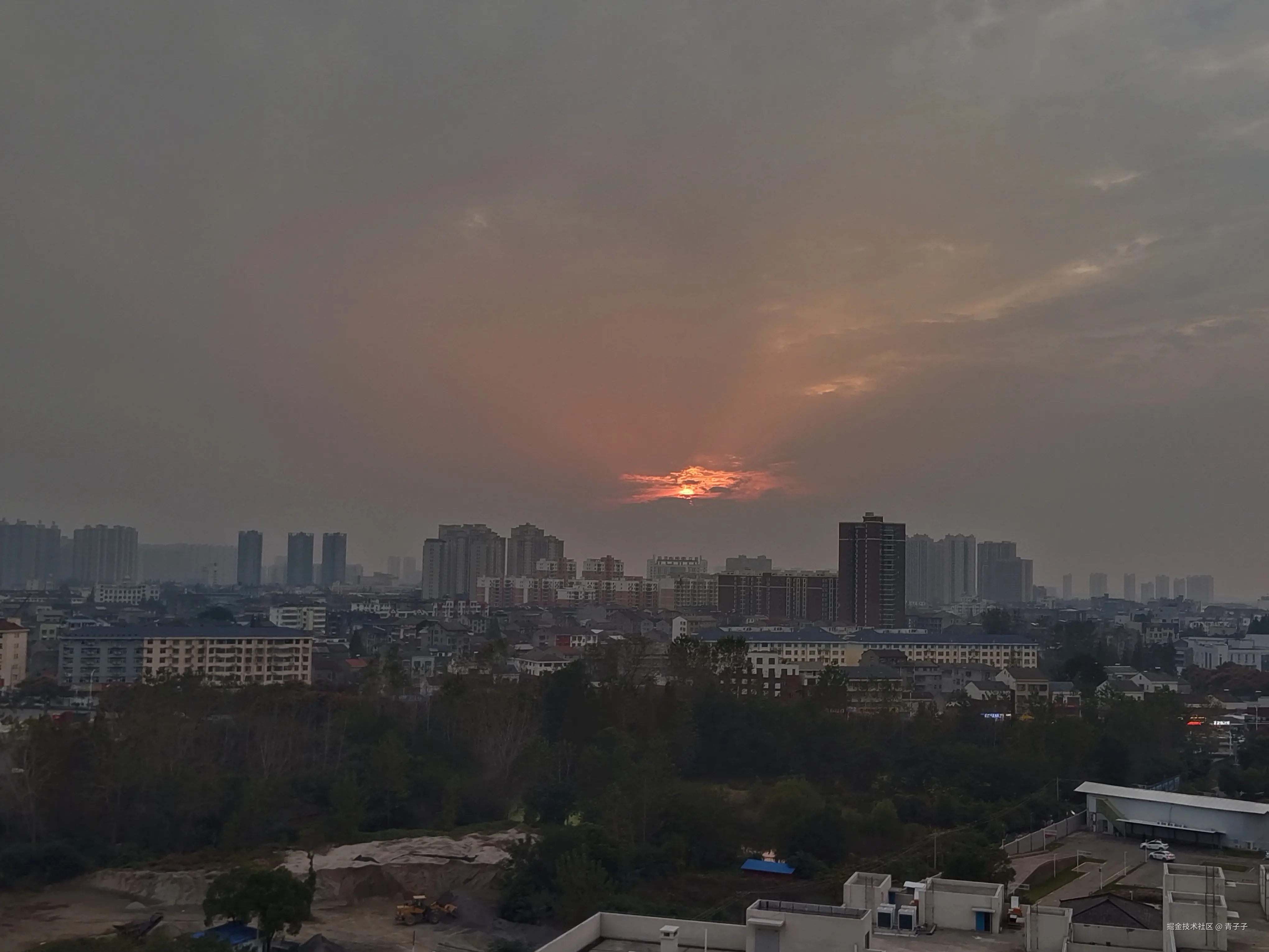 青子子于2025-10-26 17:30发布的图片