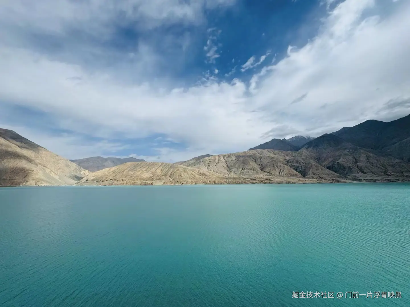 门前一片浮青映黑于2024-08-21 10:28发布的图片