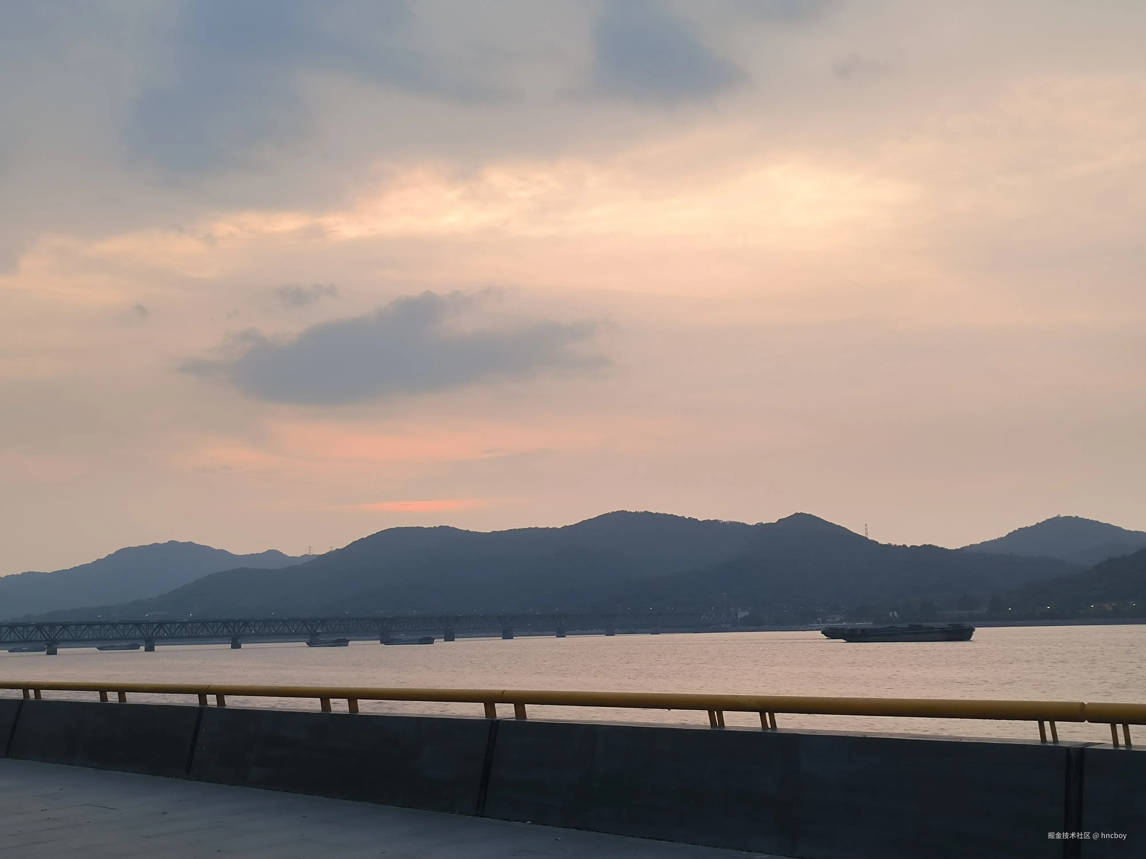 hncboy于2024-08-11 04:18发布的图片