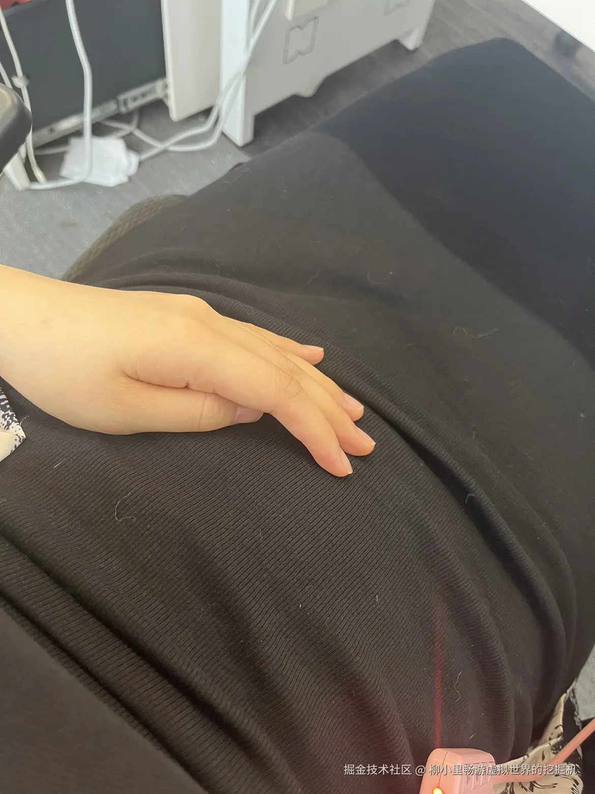 柳小里畅游虚拟世界的挖掘机于2026-07-24 07:56发布的图片