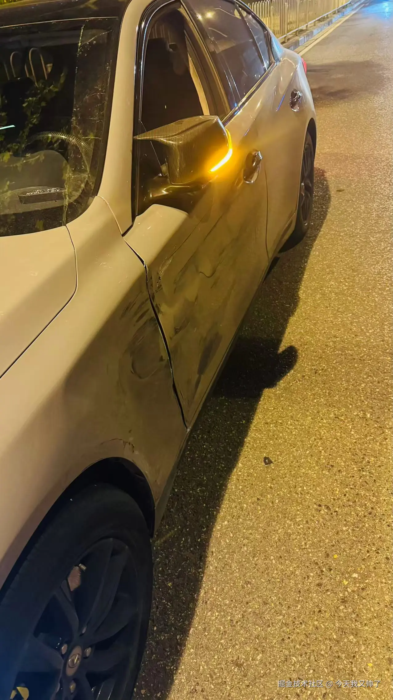 今天我又帅了于2025-05-19 16:52发布的图片