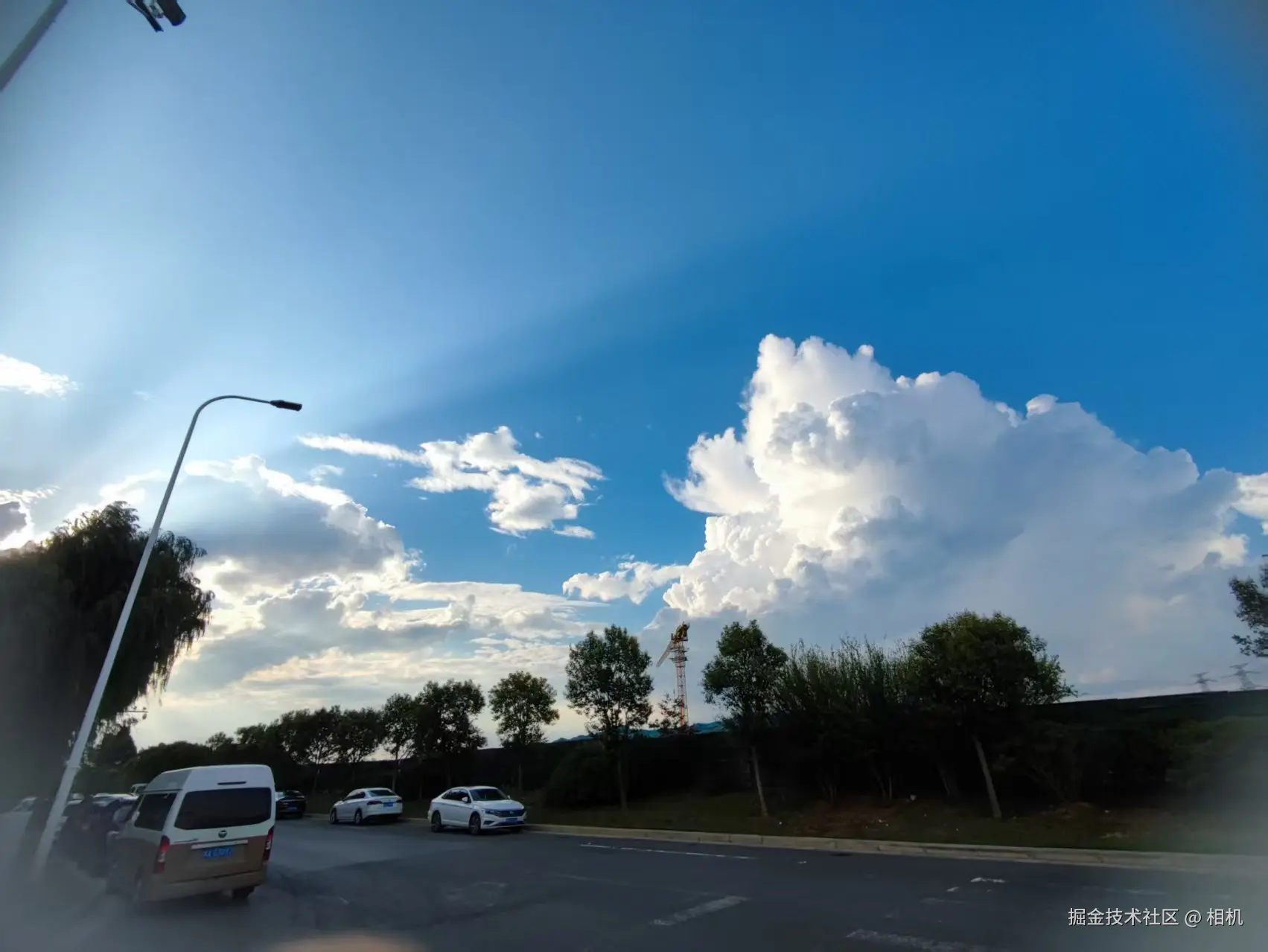 相机于2025-07-02 10:32发布的图片