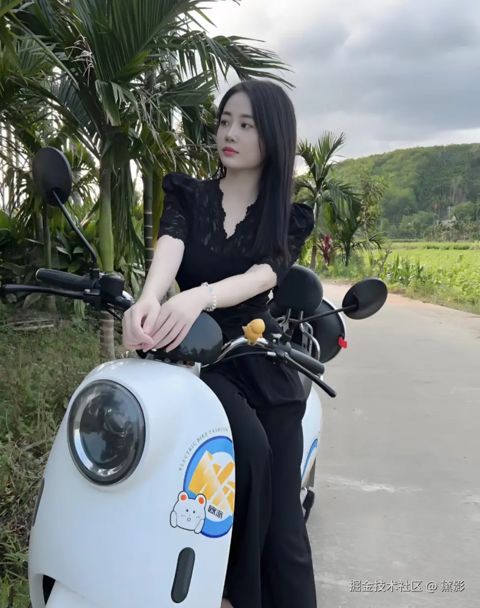 黛影于2025-11-04 09:52发布的图片