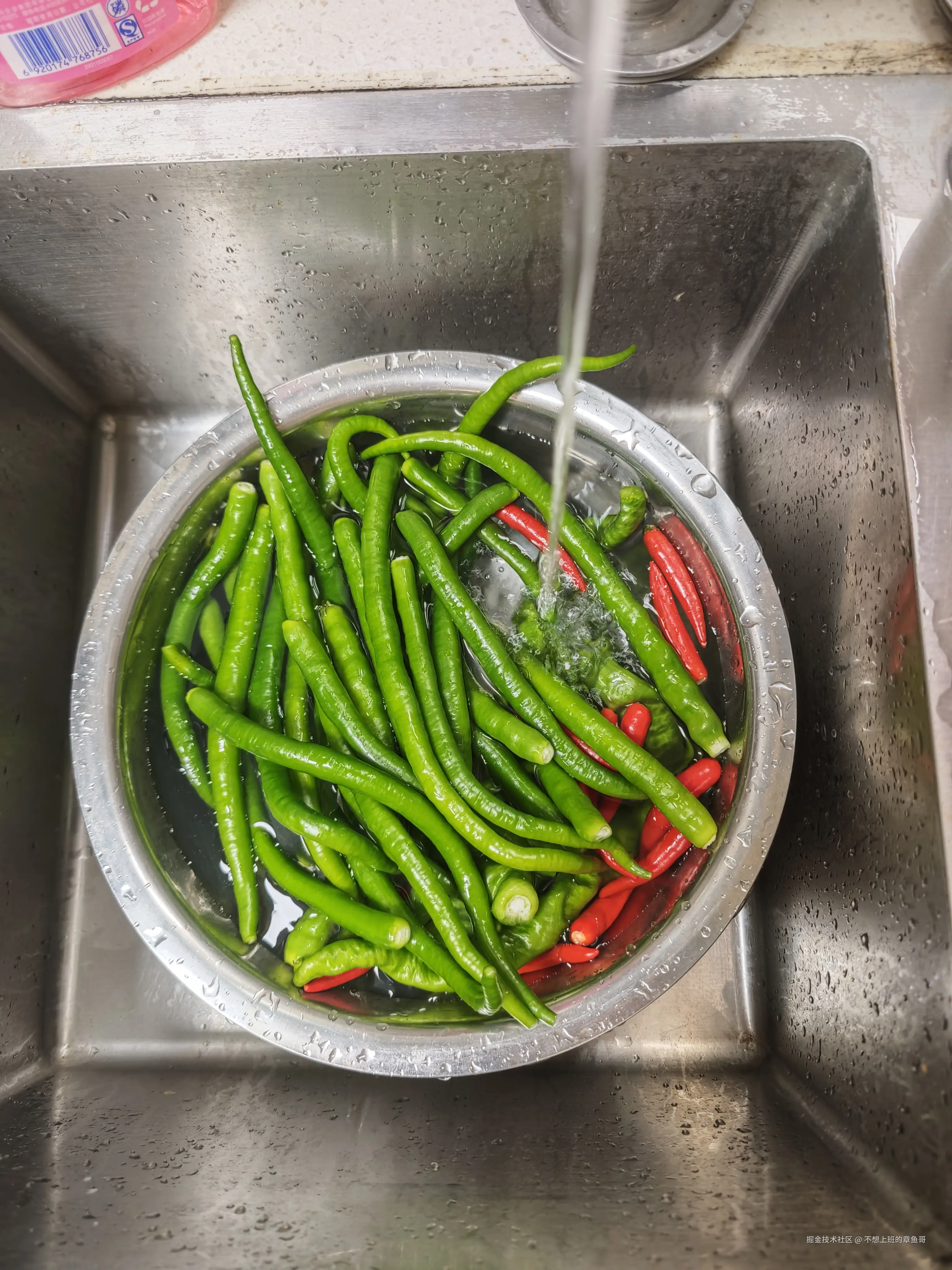 不想上班的章鱼哥于2025-11-10 14:00发布的图片