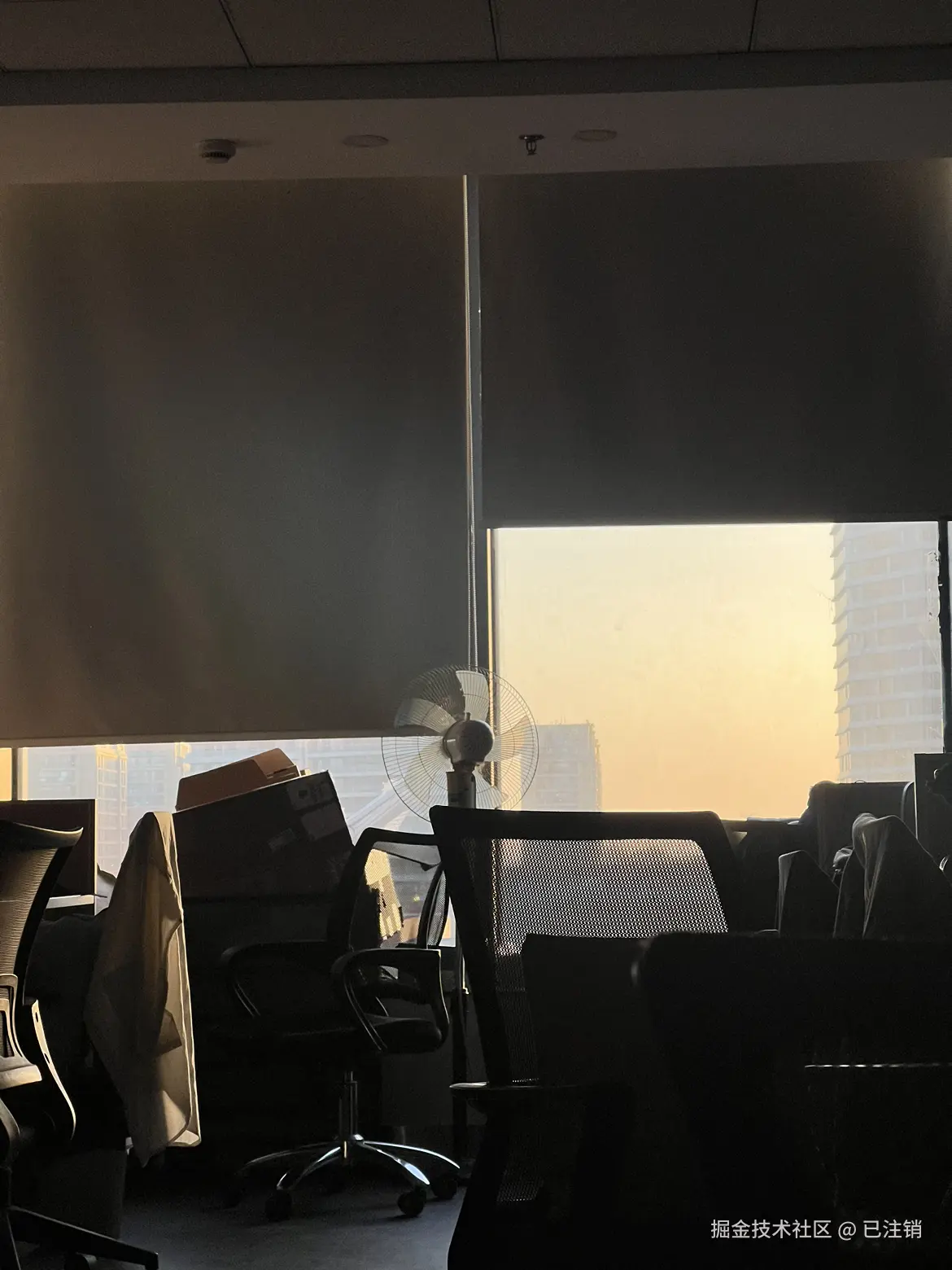 已注销于2024-11-28 08:08发布的图片