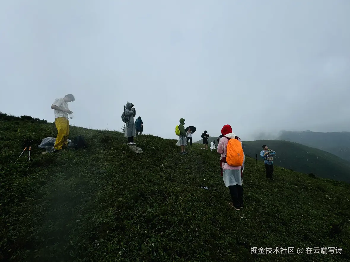 在云端写诗于2025-08-25 14:25发布的图片