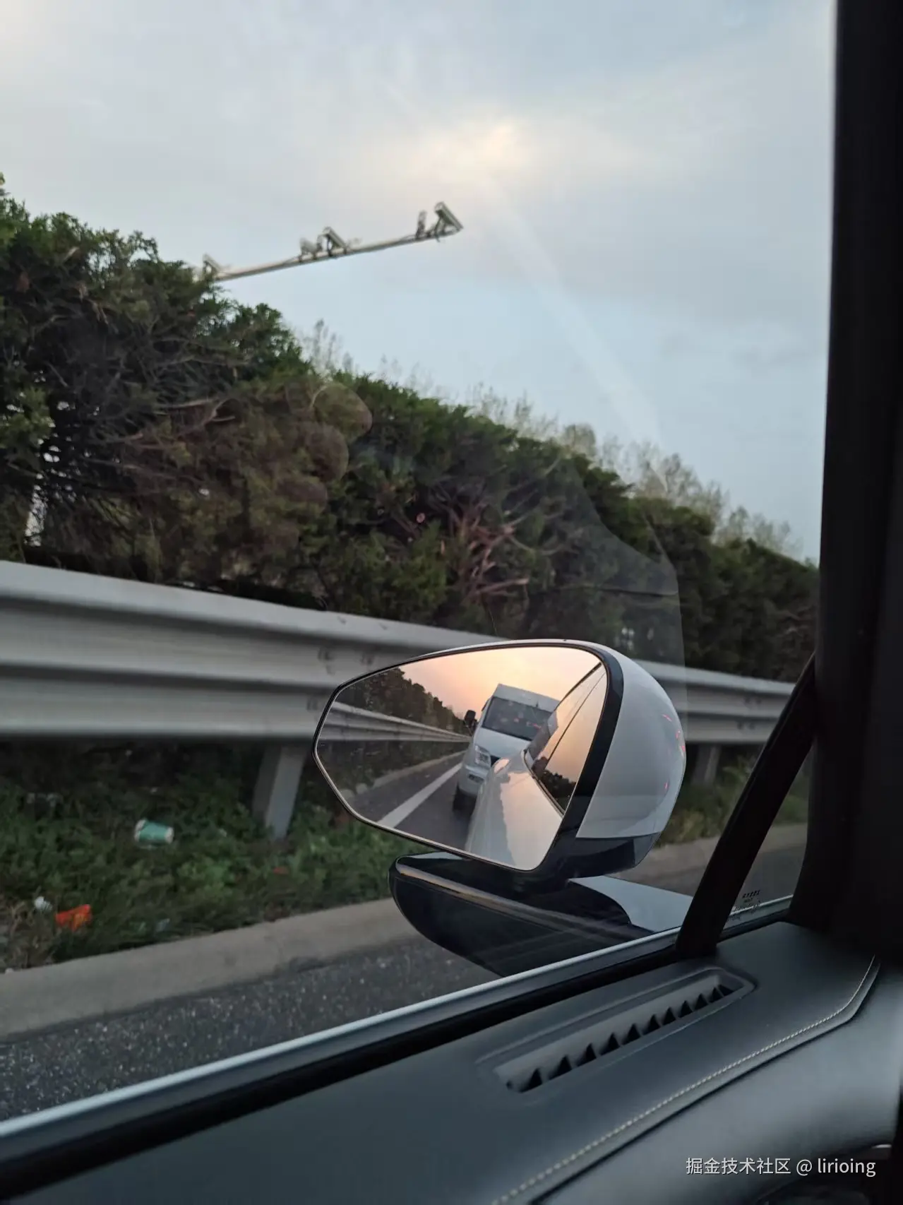 lirioing于2026-04-07 14:04发布的图片